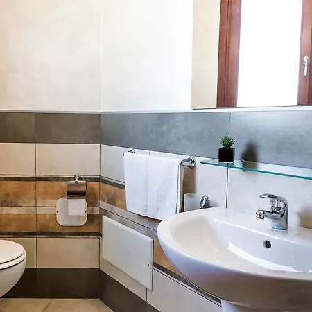 La Piazzetta Guest House Olbia Esterno foto